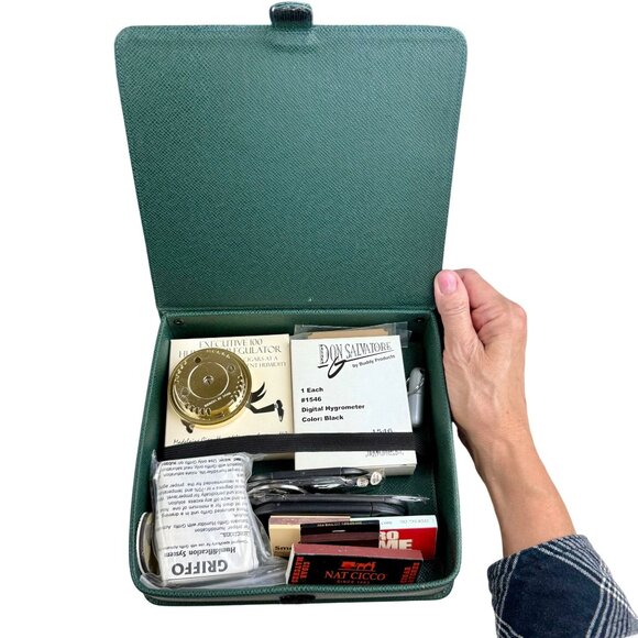 Thompson Co. Embossed Green Travel Cigar Humidor Gift Set w/ Hygrometers & More - Picture 1 of 14